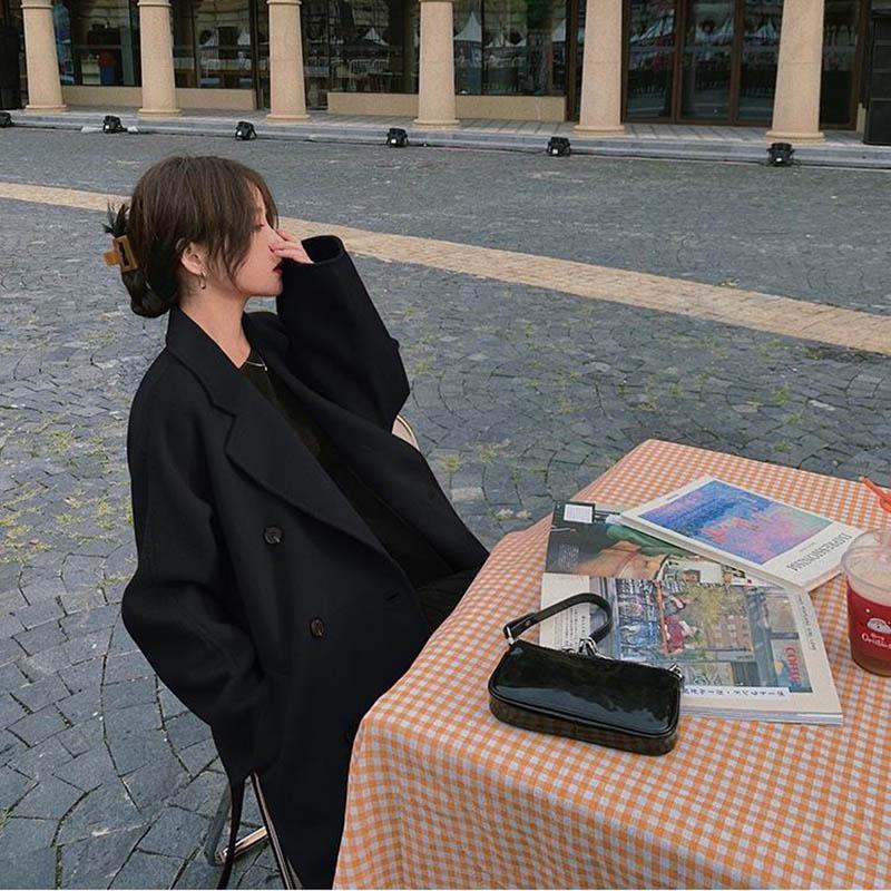 Women's Woolen Coat Mid-length Loose Hepburn Style Woolen Coat