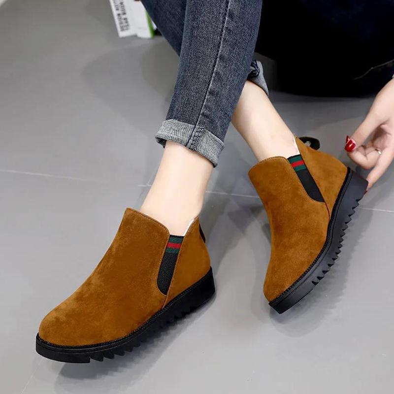 Winter Plus Velvet Warm Short Boots Ladies Short Cotton Boots Martin Boots Thick-soled Cotton Shoes
