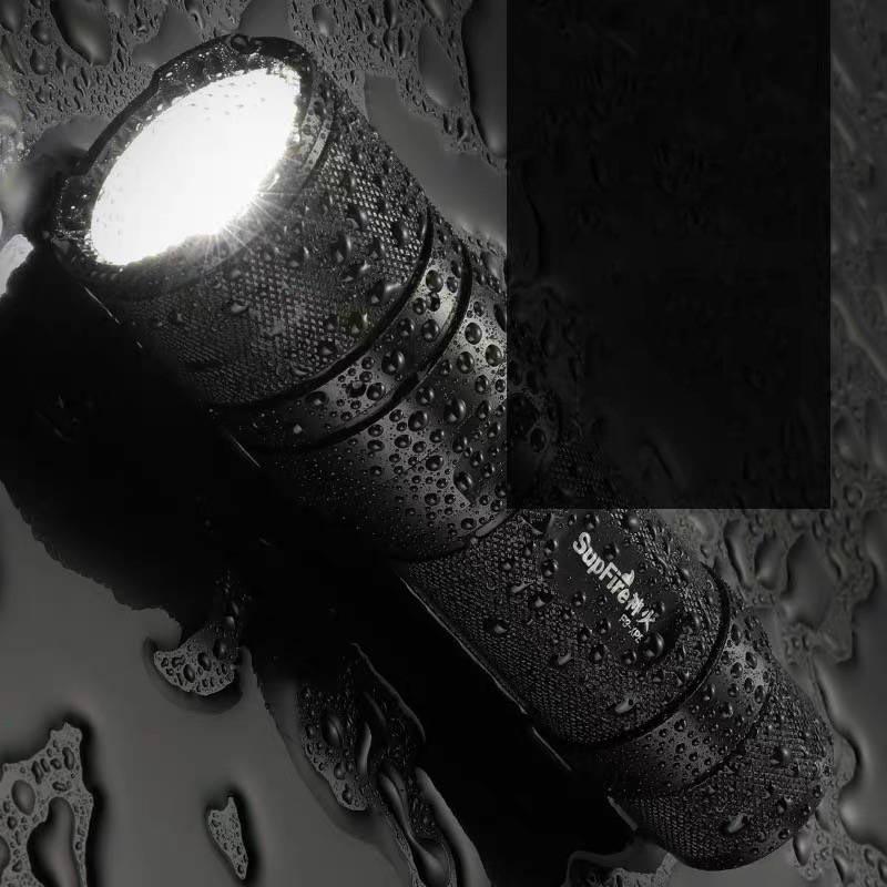 Rechargeable T6 Flashlight Waterproof LED Flash Light Hand Torch Lamp Lantern 18650
