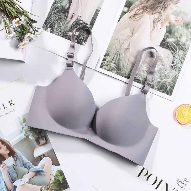 Japanese Solid Color One-piece Non Marking Bra with Auxiliary Breast Collection, Gathered Anti Sagging Non Empty Cup Women's Underwear Bra