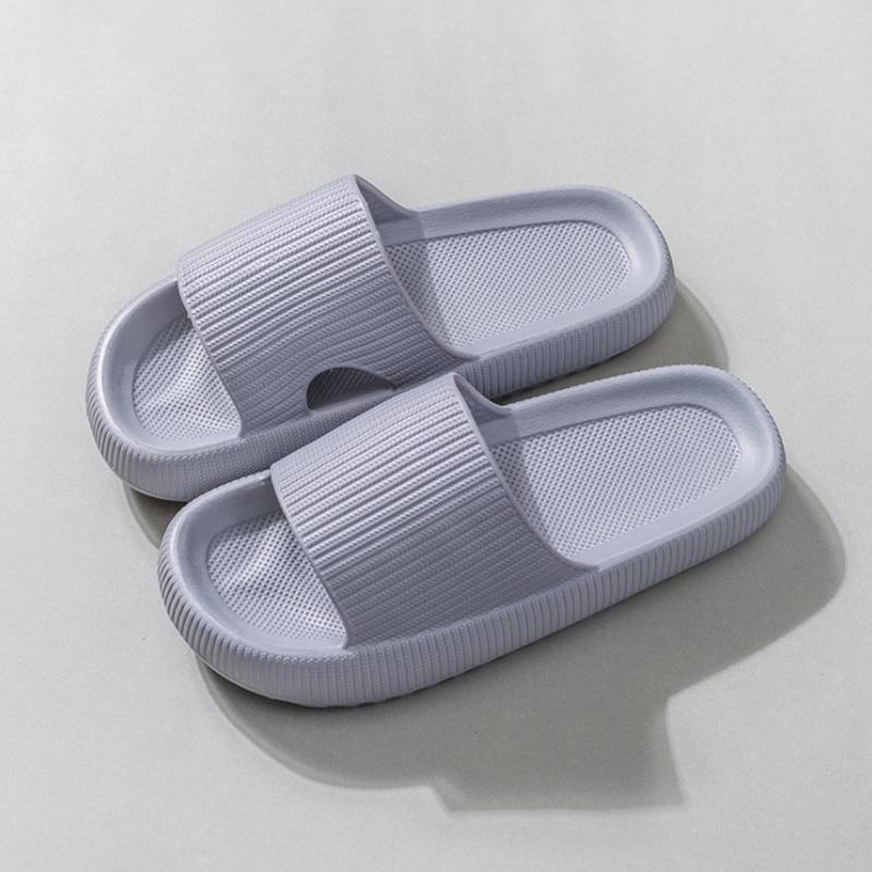 Thick-soled Slippers Men's Summer Outdoor Wear Household Deodorant Non-slip Beach Shoes Super Soft Ladies Bathroom Slippers