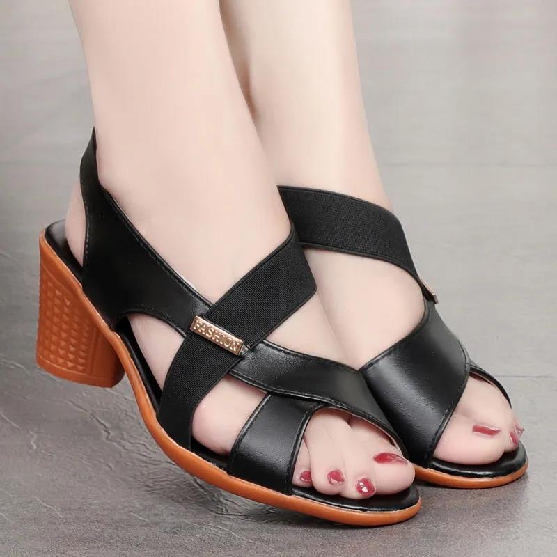 Women's Summer Middle Heel Non-slip Sandals Thick Heel Solid Color Outer Sandals