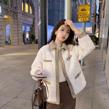 Autumn and Winter Women's Lapel Coat Fleece Fur Coat Thickened Warm Faux Fur Coat Large Size Coat