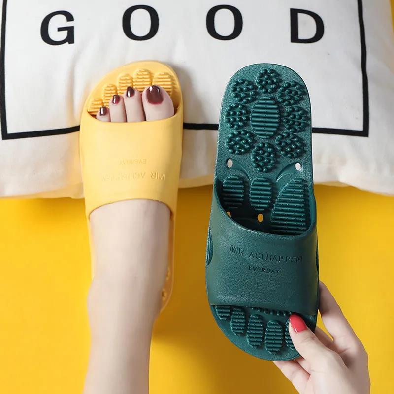 Men's and Women's Summer Slippers Outer Wear Soft Bottom Couples Non-slip Indoor Slippers