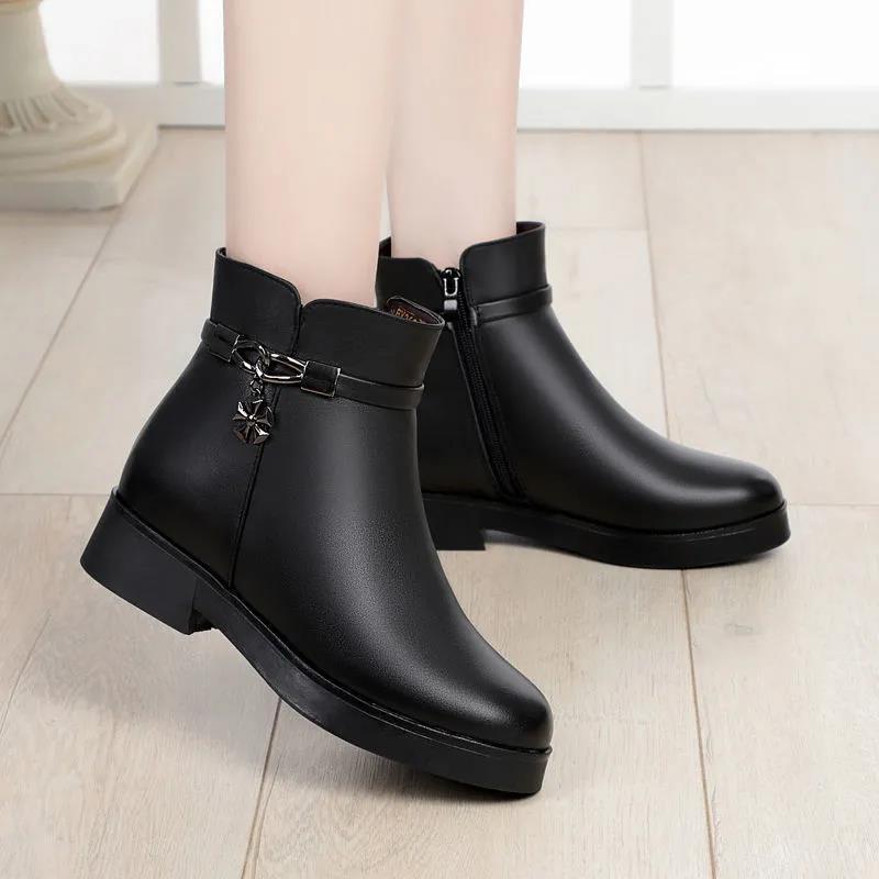Winter Thick Cotton Shoes Soft Leather Women's Boots Warm and Fleece Comfortable Martin Boots