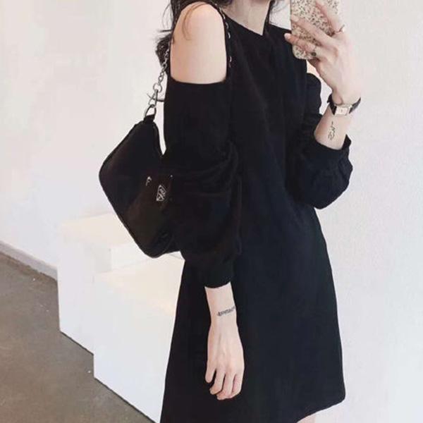 Spring and Autumn Retro Bottoming Shirt Strapless Sexy Bag Hip One-piece Dress Loose Solid Color Long-sleeved Dress Female Scheming Niche Design