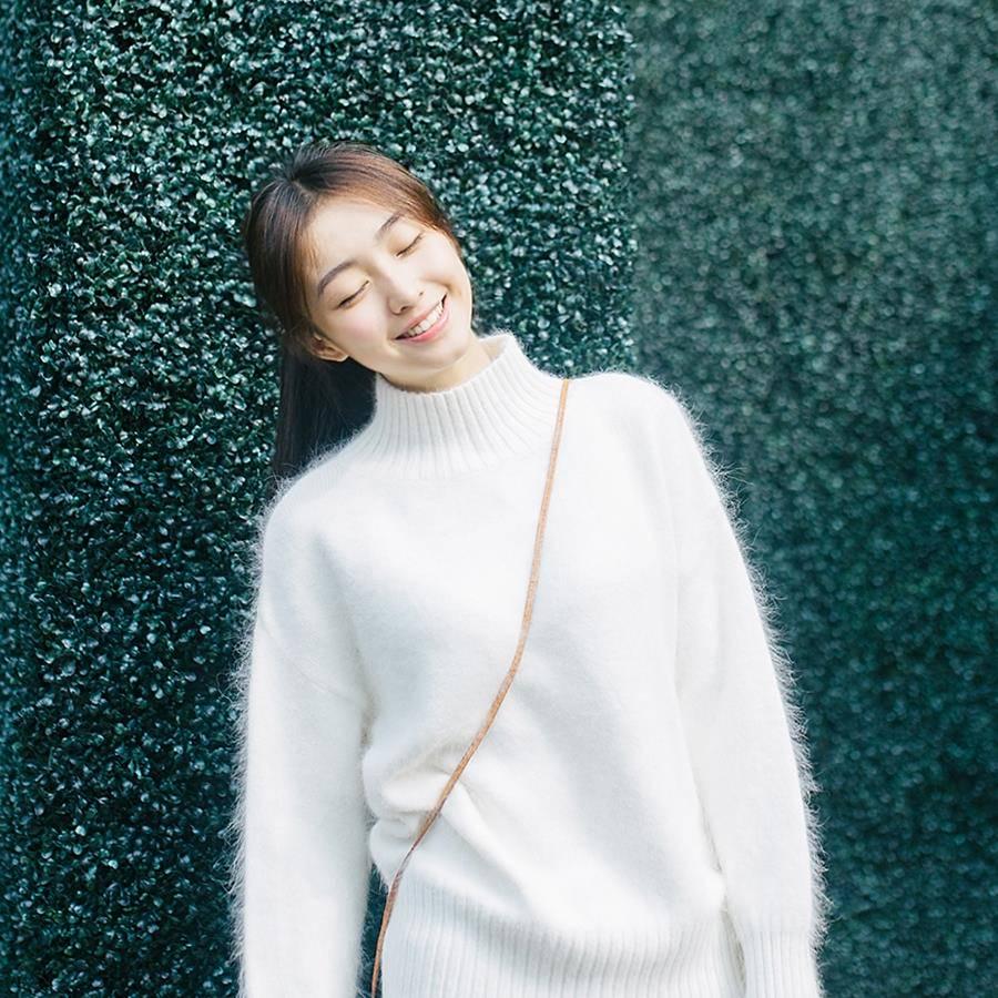 Women's Imitation Mink Wool Sweater Loose Thickened Pullover Half Turtleneck Sweater