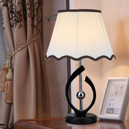 Modern Minimalist Table Lamp Bedroom Bedside Fashion Led Solid Wood American Country Table Lamp