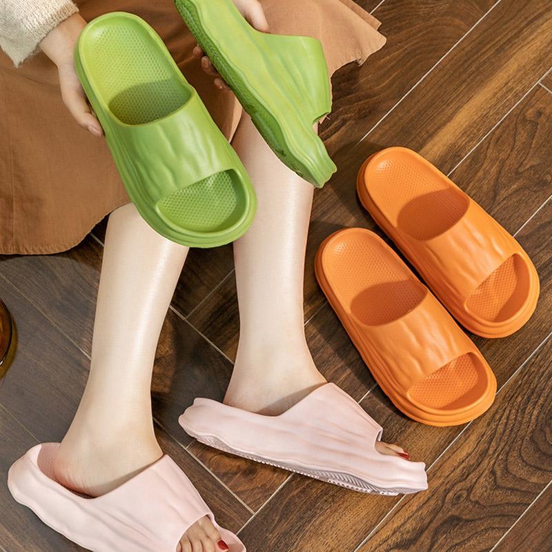 Ladies Sandals and Slippers Thickened Bottom To Increase Couples Non-slip Waterproof Women's Slippers for Home Indoor and Outdoor Use