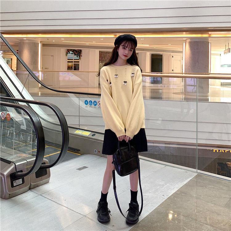 Autumn  Winter Korean Version Sweet Three-dimensional Cherry Pullover Long-sleeved Sweater Sweater Women Loose Outer Wear
