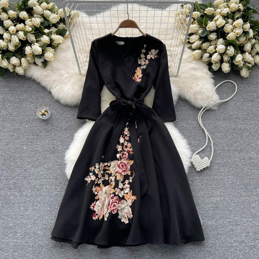 Formal Dress Spring and Autumn Embroidery Pattern Dress Temperament V-neck Tie Evening Dress Elegant Bridesmaid Dress