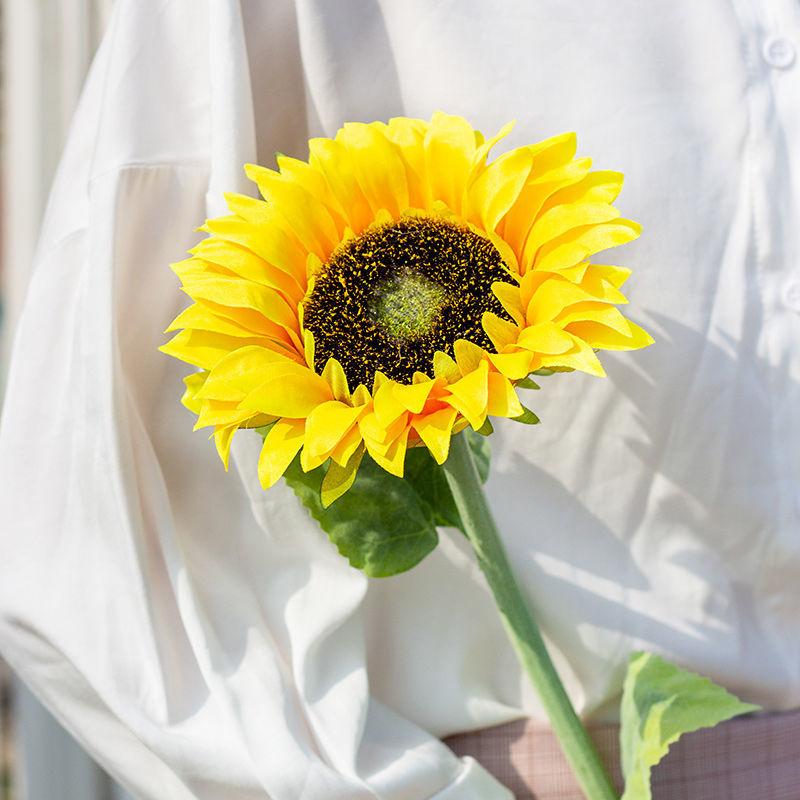 Sunflower Simulation Bouquet Decoration Dried Flowers Fake Flowers Picnic Plastic Flower Decoration Decoration Hand Holding Home Decoration