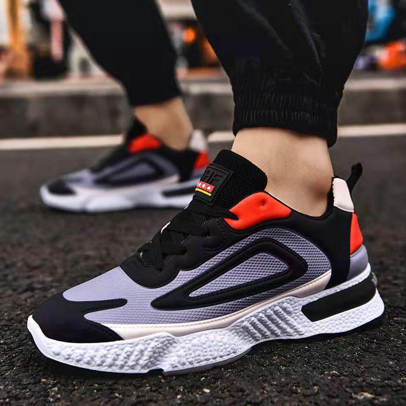 Men's Sports Shoes Ultra-light Running Shoes Non-slip Soft Bottom Shock-absorbing Rebound Fitness Shoes Four Seasons Breathable Training Shoes