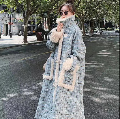 Horn Buckle Plaid Lamb Wool Coat Women Winter Korean Version Loose Thick Over-the-knee Long Woolen Coat