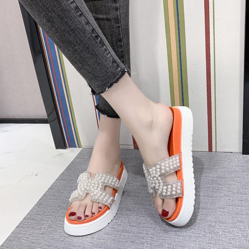Sandals and slippers women wear summer flat bottom pearl rhinestone slippers net red wild word drag
