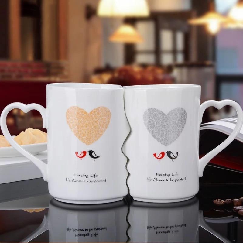 2Pcs/Set Creative Coffee Mugs Couple Water Cup Ceramic Fashion Kiss Teacup Milk Mug Valentine's Day Birthday Wedding Gifts