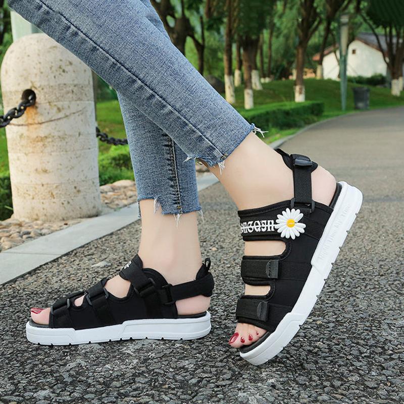 Sweet Little Daisy Sandals Women's Summer Wild Velcro Sports Beach Shoes Thick Bottom Non-slip Light and Comfortable Outdoor Activities Can Be Worn