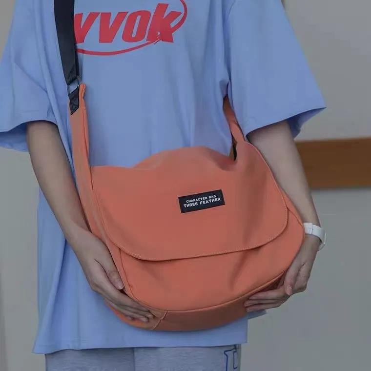 Messenger Bag Men's Japanese Casual Large-capacity Fashion Brand Shoulder Bag Ins Super Fire Boys Travel Simple Shoulder Bag Female
