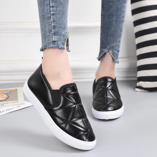 Winter Plus Velvet Leather Cotton Shoes Women's Leisure Waterproof and Warm Leather Surface Korean One-step Flat-bottomed Cotton Shoes