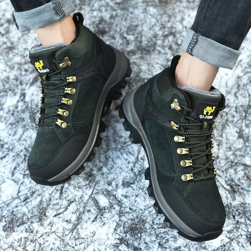 Men's Leather High-top Hiking Shoes Warm Winter Outdoor Hiking Shoes Waterproof Non-slip Wear-resistant Hiking Shoes Plus Velvet Cotton Shoes