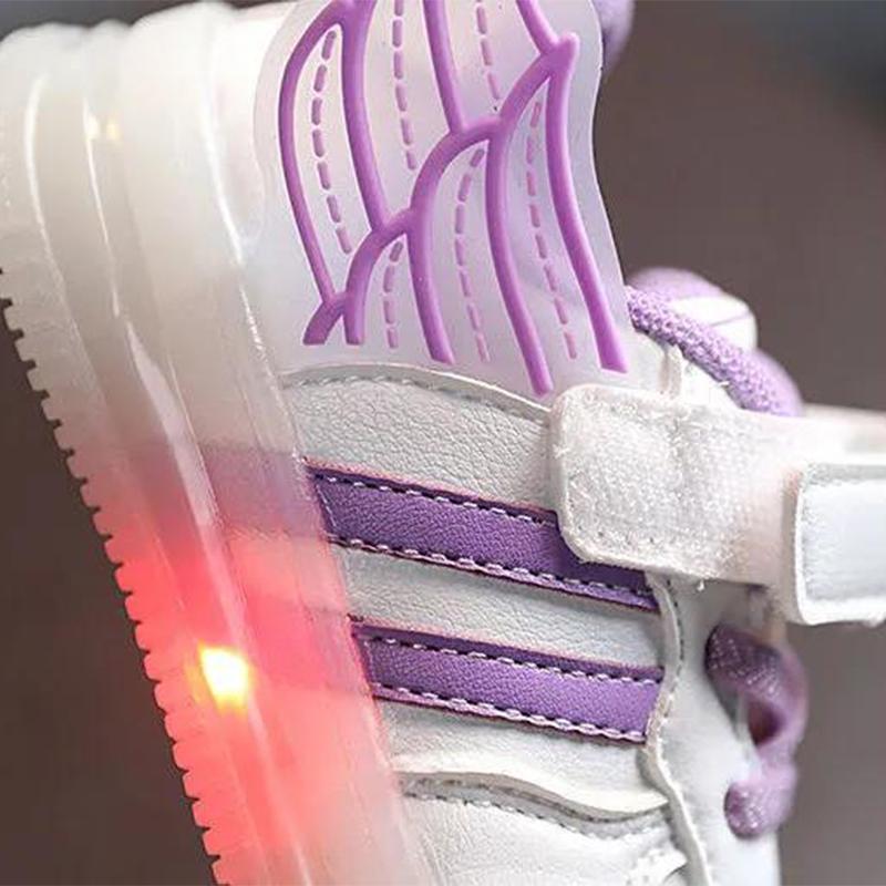 Kids Shoes with Light Boys Sneakers Spring Autumn White Lighted Fashion Girls Luminous Shoes Glowing Children Shoes