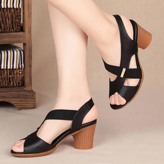 Ladies Summer Mid-heel Sandals Non-slip Comfortable Thick Heel Black Outer Wear Beach Shoes