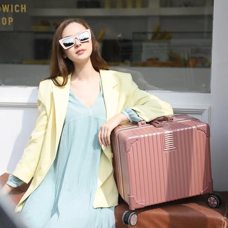 Men and Women Boarding Case 18/20 inch Suitcase Trolley Case Universal Wheel Sliding and Rolling Travel Luggage Trunk