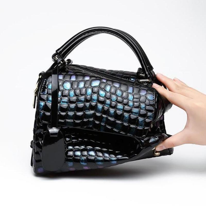 Genuine Leather Women's Bag, The First Layer of Cowhide Portable Small Bag, Fashionable All-match Lady Messenger Bag Small Square Bag