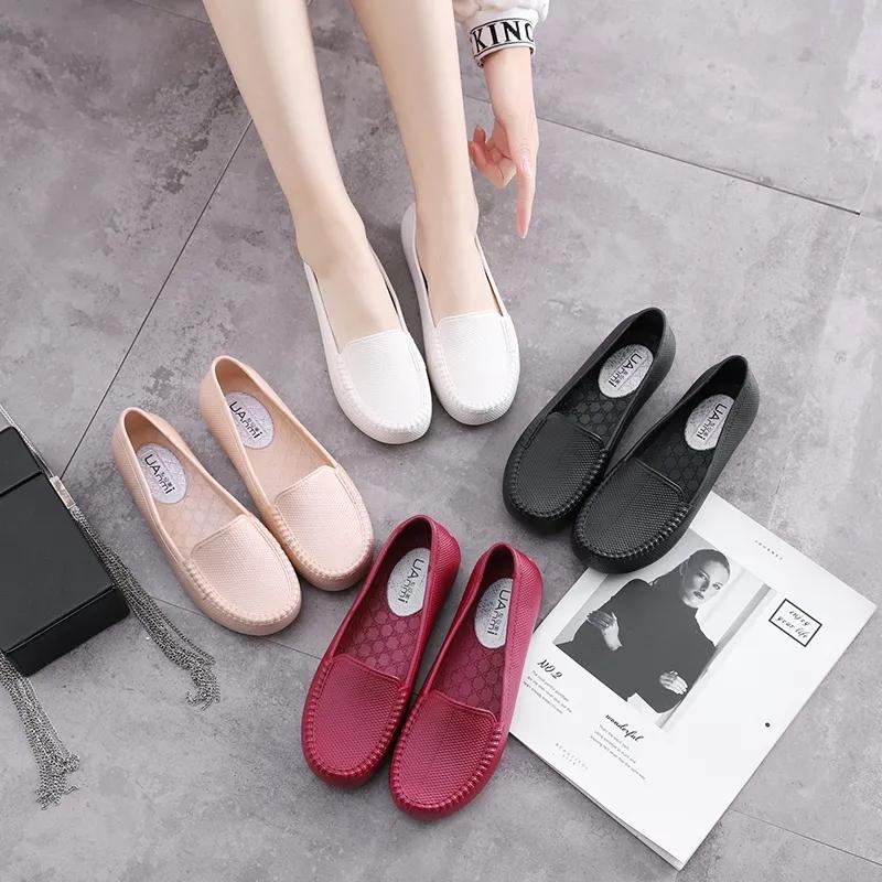 Non-slip Waterproof Shoes Women's Spring and Autumn Light Shoes Kitchen Work Soft-soled Rain Boots Women's Low-cut Short Middle-aged Mother Shoes