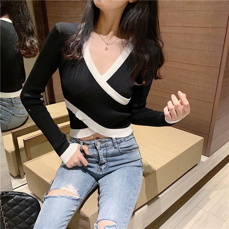 Long-sleeved V-neck Slim-fit Knit Sweater, Short All-match Retro Jacket, Spring and Autumn Striped Fashion Jacket