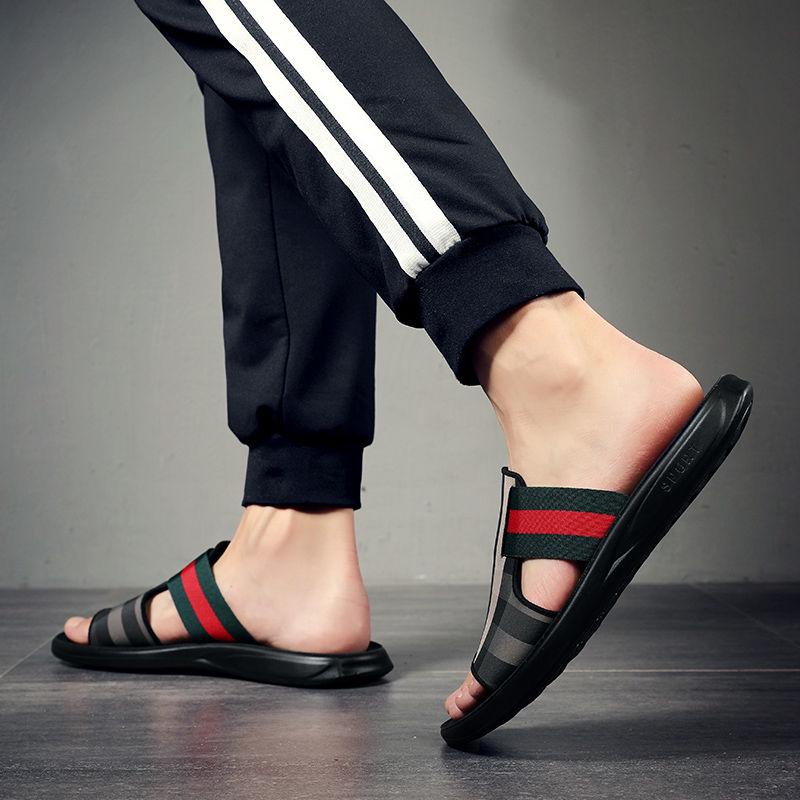 Flip flops summer slippers wear beach sandals Korean version of non-slip outdoor men's sandals