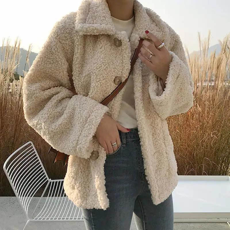 Thickened Lamb Velvet Jacket Women's Winter Two-pocket Cardigan Warm Quilted Beige Lamb Velvet Jacket