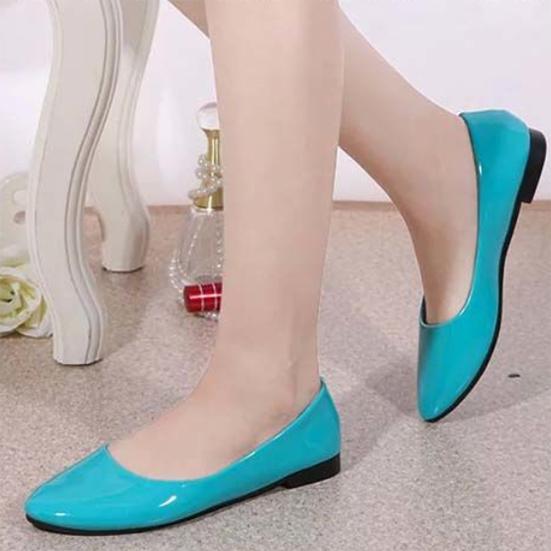 Ladies Solid Color Breathable Casual Slip-on Shoes Women's Spring Summer Large Size Low Heel Leather Single Shoes