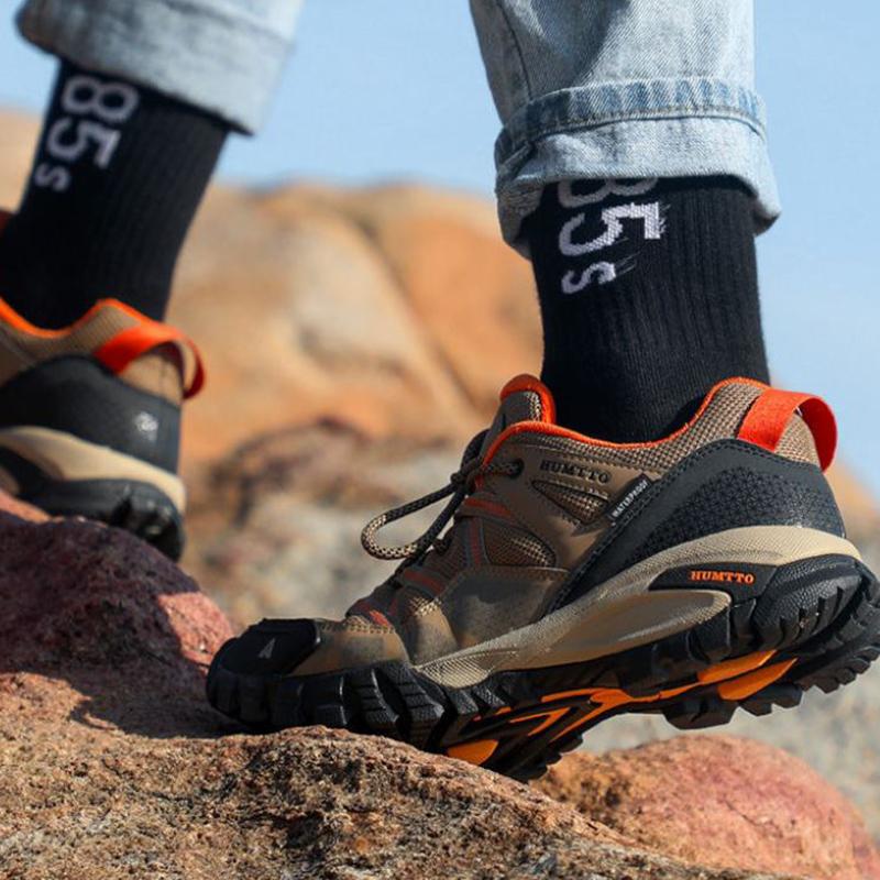 Outdoor Hiking Shoes Men's Lightweight Sports Hiking Shoes Non-slip Waterproof Wear-resistant Large Size Sports Shoes