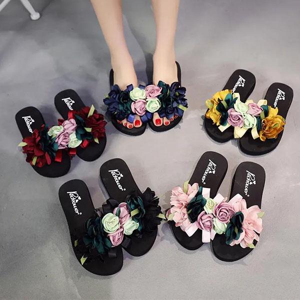 Women's Non-slip Slippers Resort Beach Slippers Large Size All-match Thick Heel Soft Bottom Flowers Casual Slippers