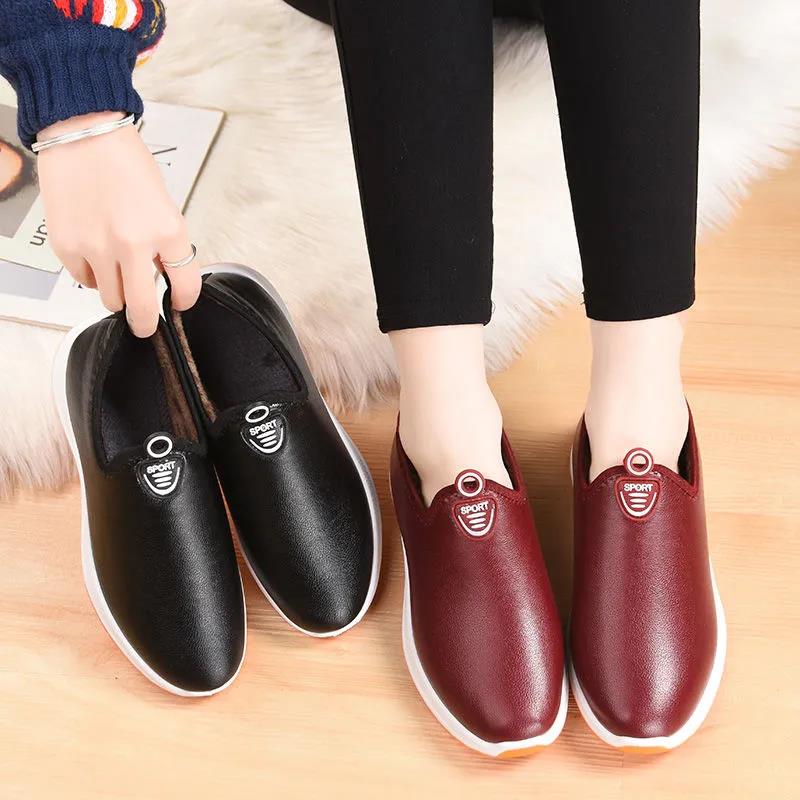 Winter Cotton Shoes Women's Plus Velvet Waterproof Women's Leather Cotton Warm Cotton Boots Soft Sole Pedal Leather Cotton Shoes