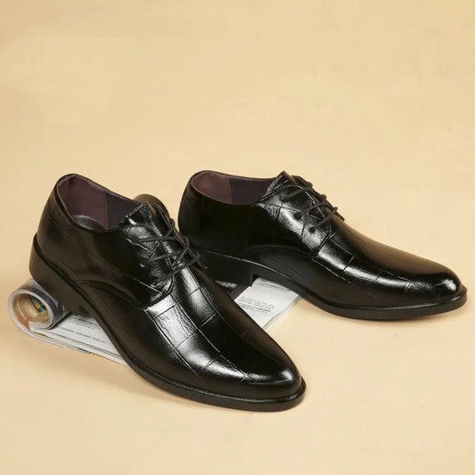 Men's Leather Shoes British Style Pointed Business Formal Leather Shoes Youth Students Comfortable Breathable Leather Shoes Wedding Groom Shoes