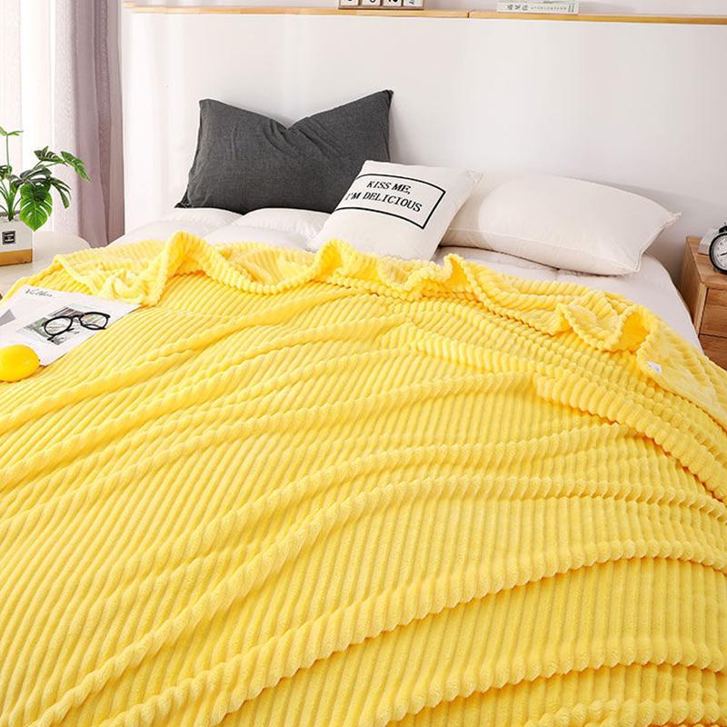 Milk Velvet Flannel Blanket Warm Napping Leisure Blanket Towel Blanket Single Double Summer Blanket