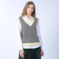 Women Loose Knitted Vest Sweater Girls V Neck Sleeveless Thick Vintage Sweater Female Waistcoat Chic Tank Tops All-match Short Pullover Vest Outerwear