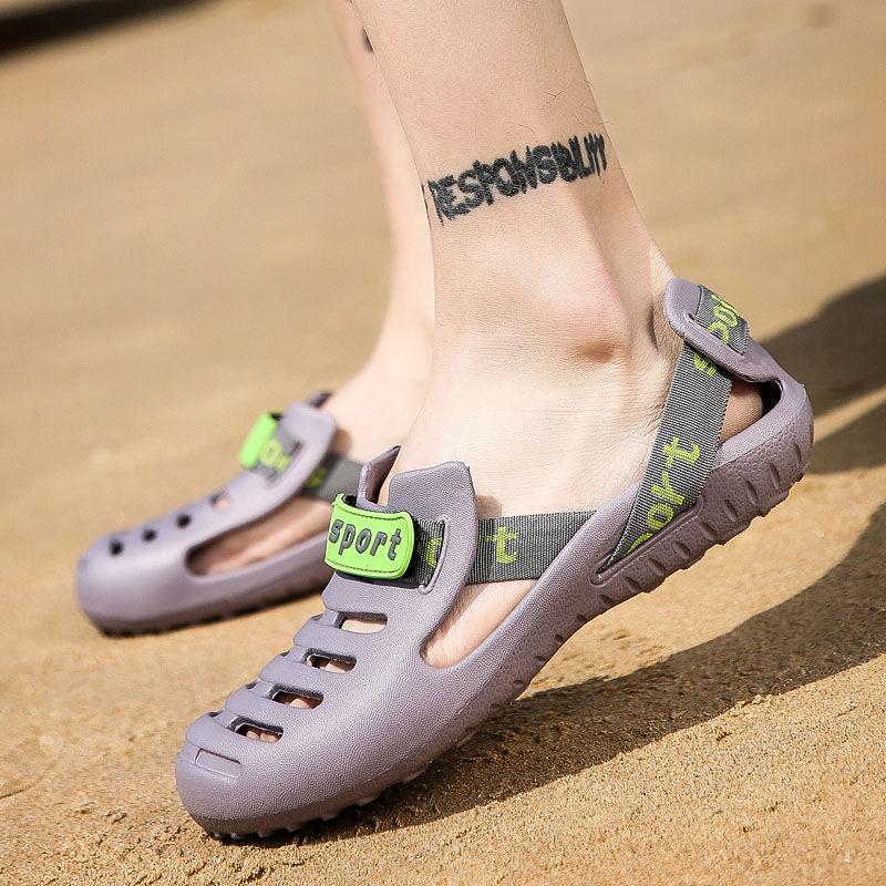 Summer Men's Personality Hollow Hole Shoes All-inclusive Breathable Plastic Sandals Seaside Wading Non-slip Beach Shoes