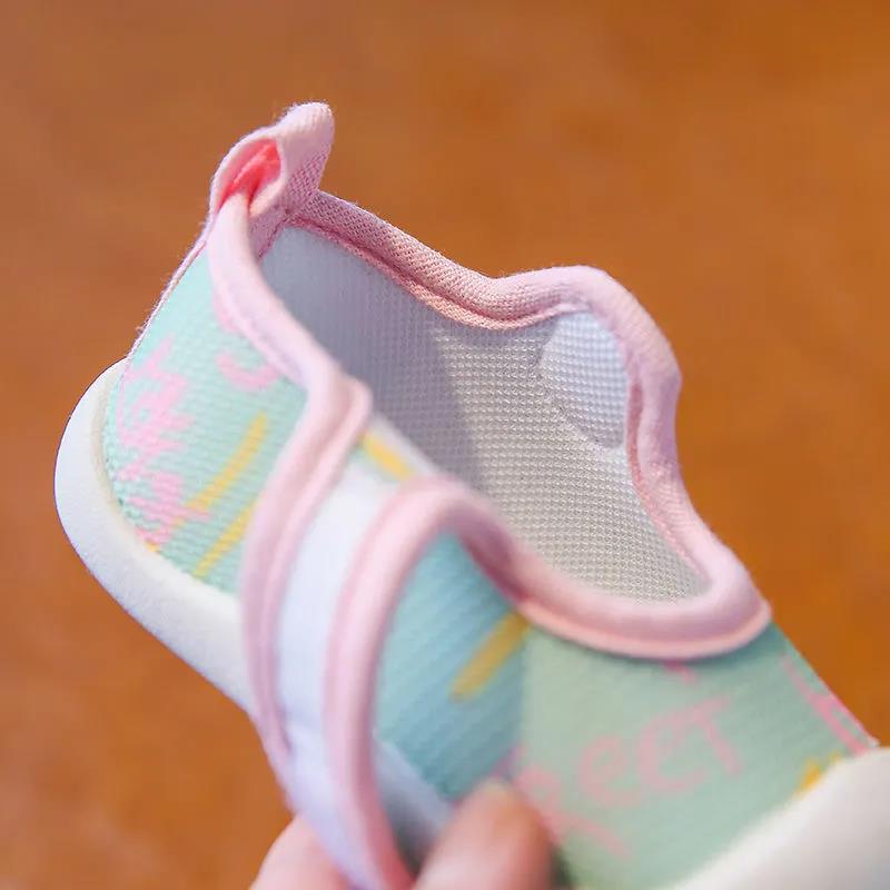 Baby's Summer Shoes Soft Soled Baby Walking Simple Light Shoes Children's Antiskid and Kickproof Flat Shoes