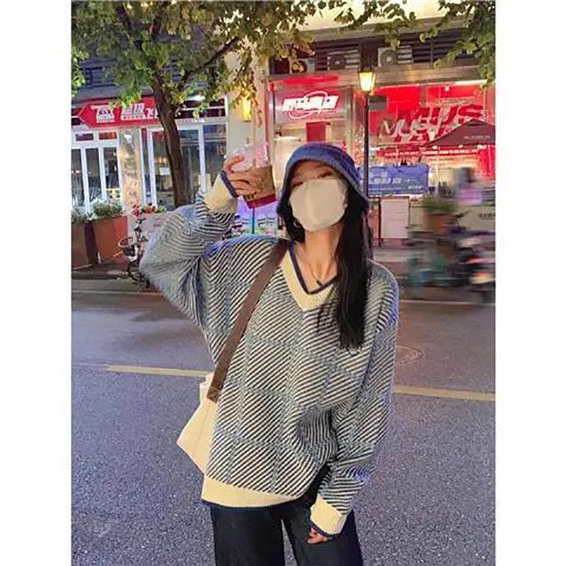 Women's Sweater Autumn and Winter Lazy Wind Pullover Korean Loose V-neck Long-sleeved Knitted Top