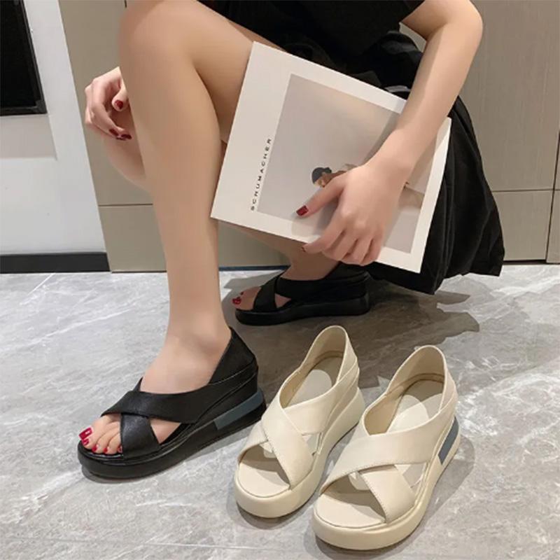 Sandals and Slippers Women's Summer Sponge Cake Thick-soled Students Fashion All-match Open-toed Sandals and Slippers Women's Outer Wear Sandals Women