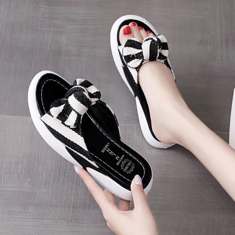 Slippers Women's Summer Wear Fashion Seaside Flat Bottom All-match Sandals Beach Shoes