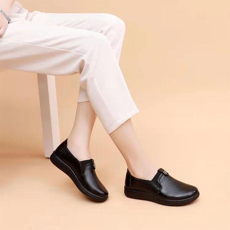 Women's Cowhide Mother Single Shoes Spring and Autumn Middle-aged and Elderly Soft-soled Comfortable Non-slip Work Shoes Flat Casual Shoes