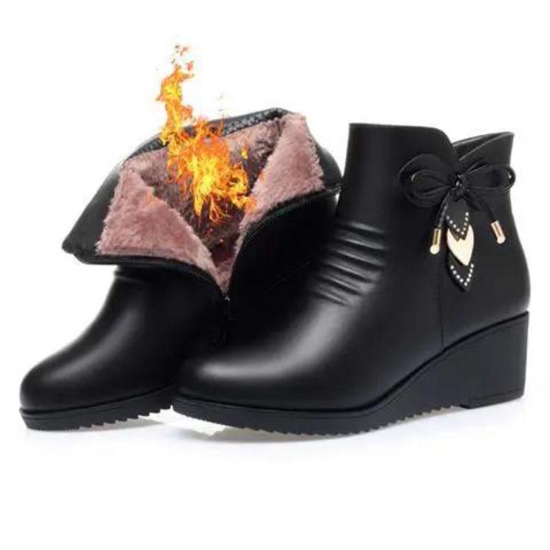 Cotton Shoes Women's Autumn and Winter Plus Velvet Thickening Warm and Comfortable Middle-aged and Elderly Soft-soled Short Boots