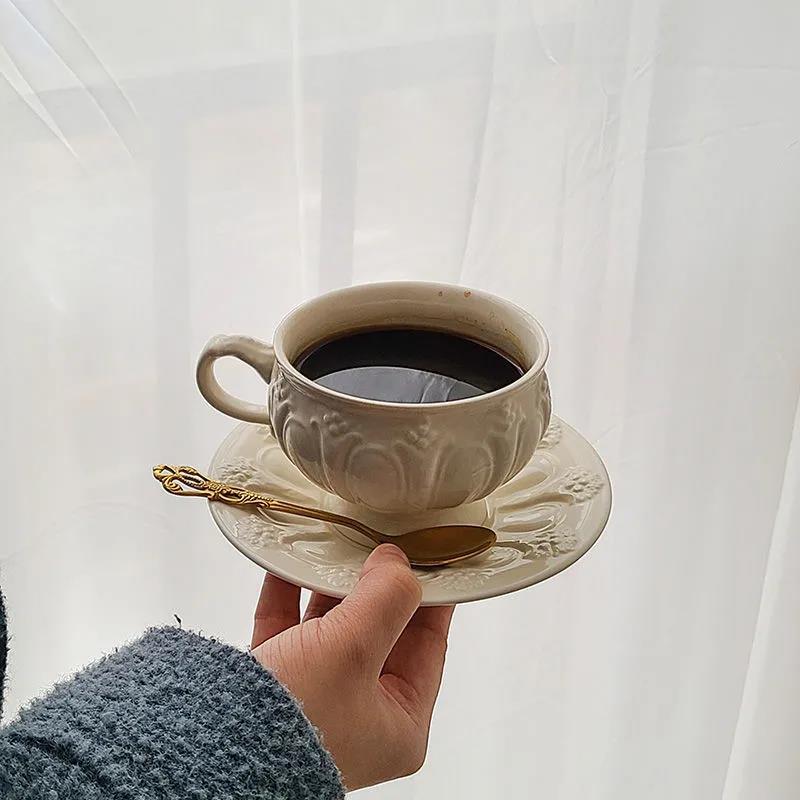 Vintage Exquisite Coffee Cup Luxury Relief Ceramic Afternoon Tea Coffee Cup Flower Tea Cup
