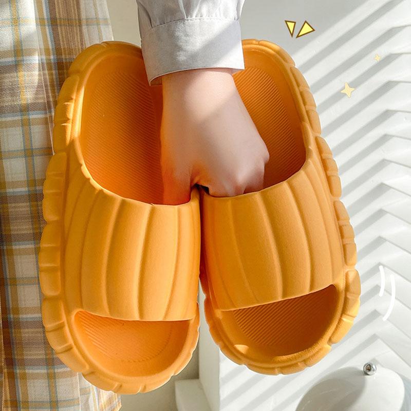 Couple Slippers Summer Solid Color Outdoor Shoes Soft Lightweight Slippers Indoor Bathroom Non-Slip Slippers Thick Sole Slippers Unisex