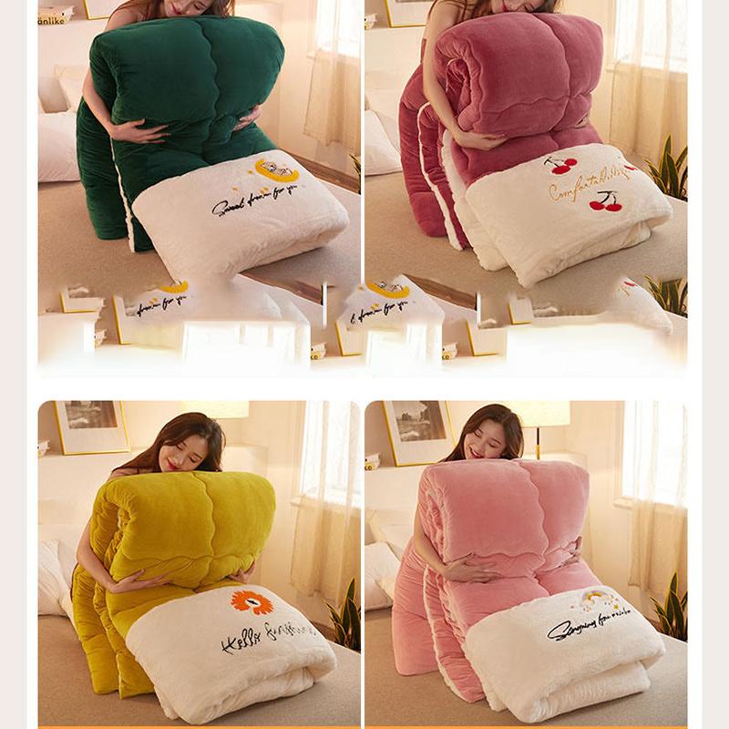 Thick and Warm Chemical Fiber Quilt Comfortable and Skin-friendly Chemical Fiber Quilt, Household Hotel Bedding