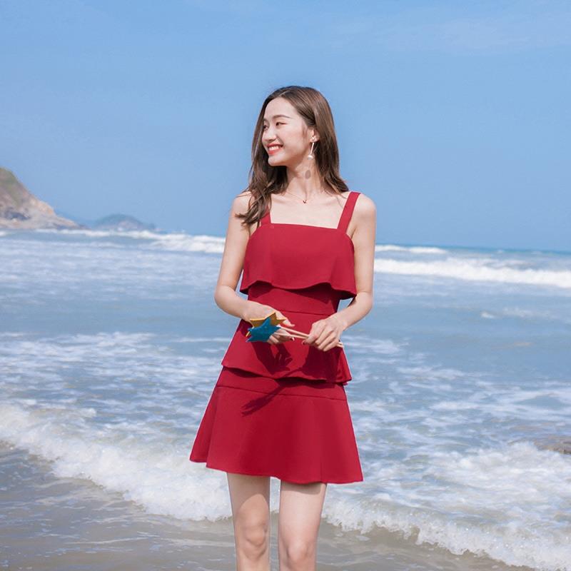 Female Simple and Slim Little Fresh Beach Sling Vest Cake Dress Strapless Foliage Short Graceful Dress